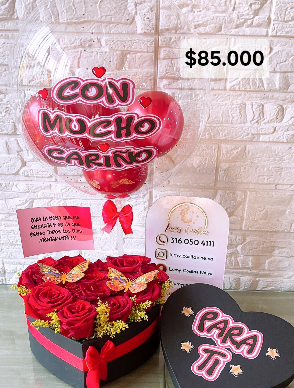 02. FLORES NATURALES 🌹 $85.000🌹 RAMO DE FLORES EN FORMA DE CORAZON Y GLOBO.